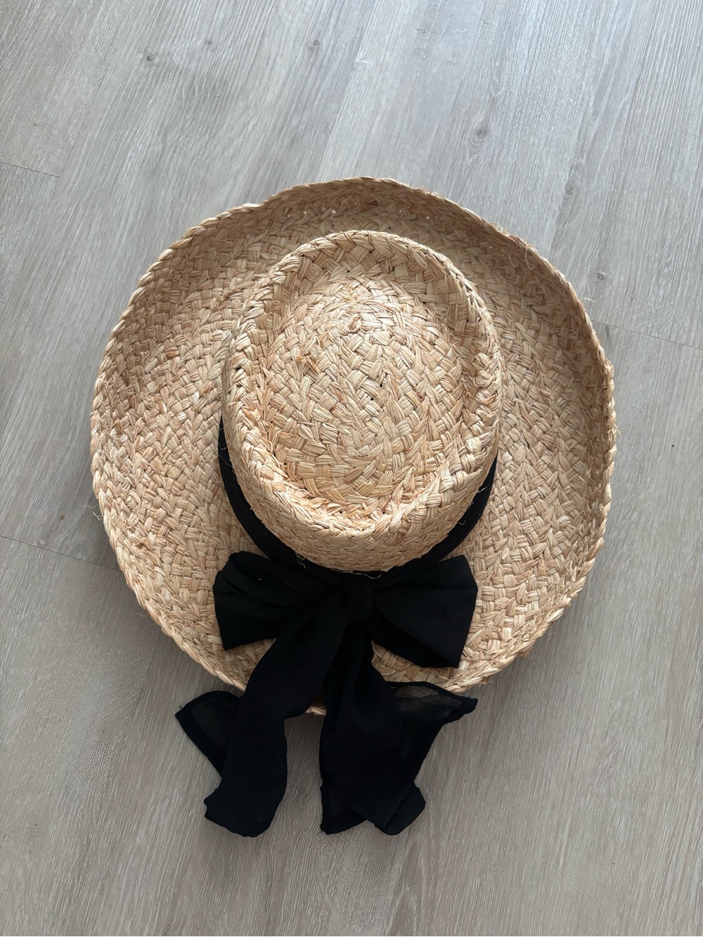 Straw Hat - Picture 3 of 4